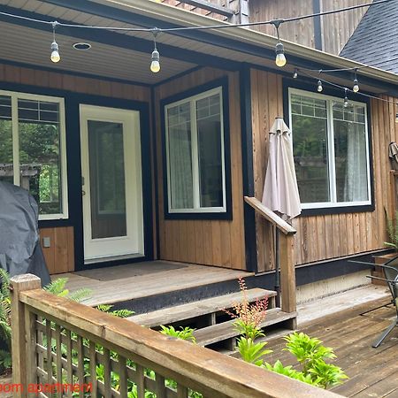 Apartamento Sienna'S Tree House Tofino Exterior foto
