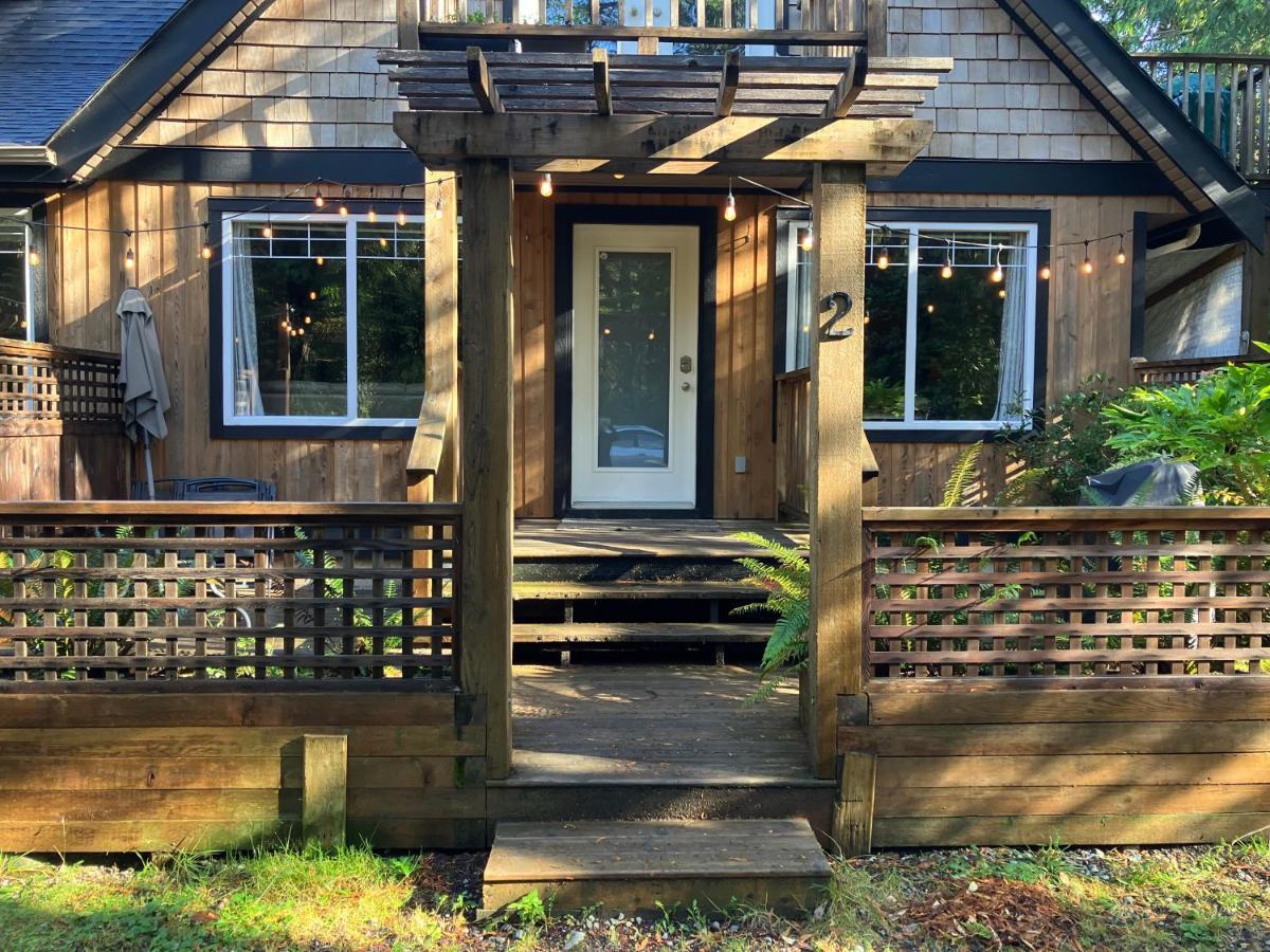 Apartamento Sienna'S Tree House Tofino Exterior foto